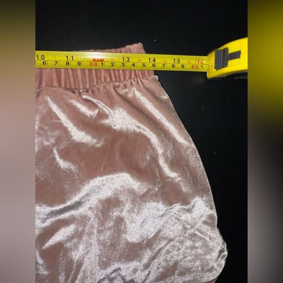 Madewell Velvet Pink Shorts Size Small EUC - Picture 5 of 6